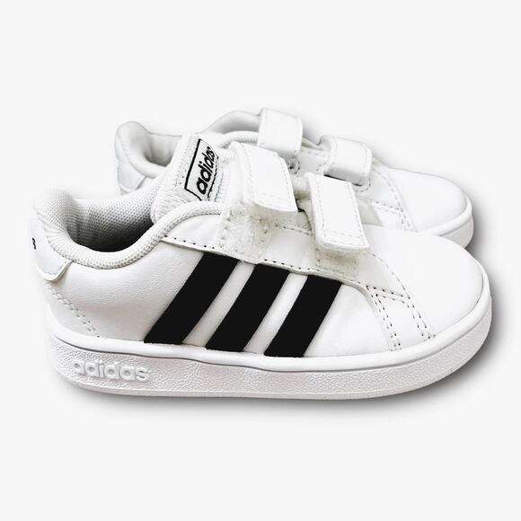 Adidas Kids White Velcro Sneakers, Size 5.5K | Comfortable & Stylish - Picture 6 of 9